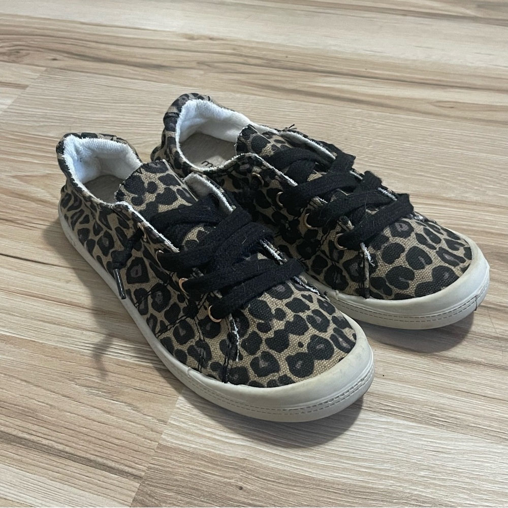 Maurices Cheetah Print Sneakers size 7.5